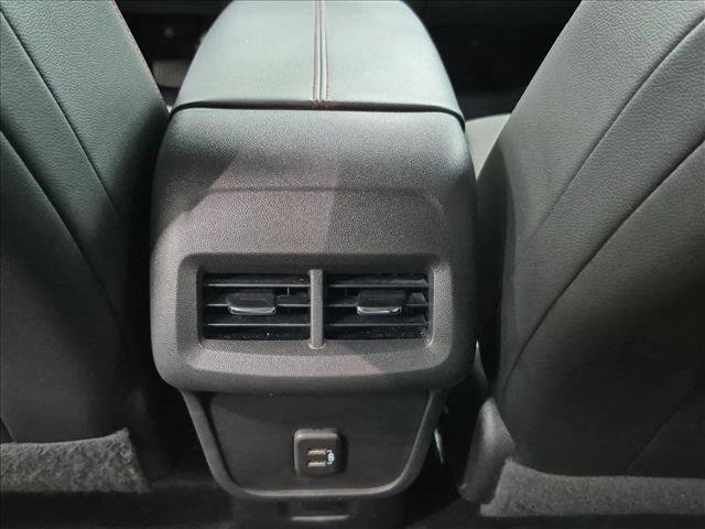 Used 2022 Chevrolet Equinox RS w/ Infotainment Package FWD image 17