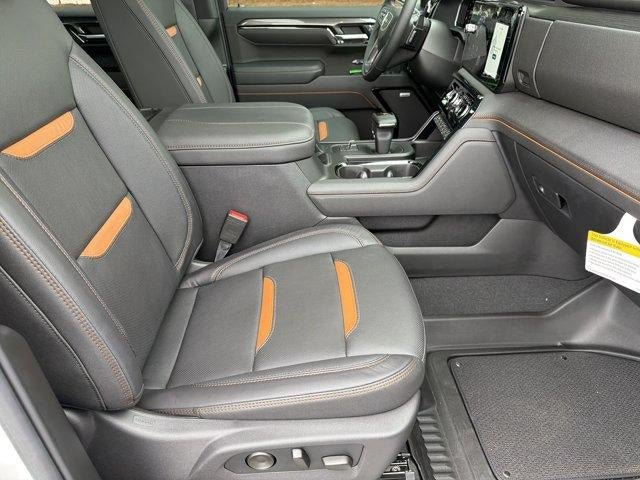 New 2026 GMC Sierra 1500 AT4 w/ Technology Package AWD/4WD image 13