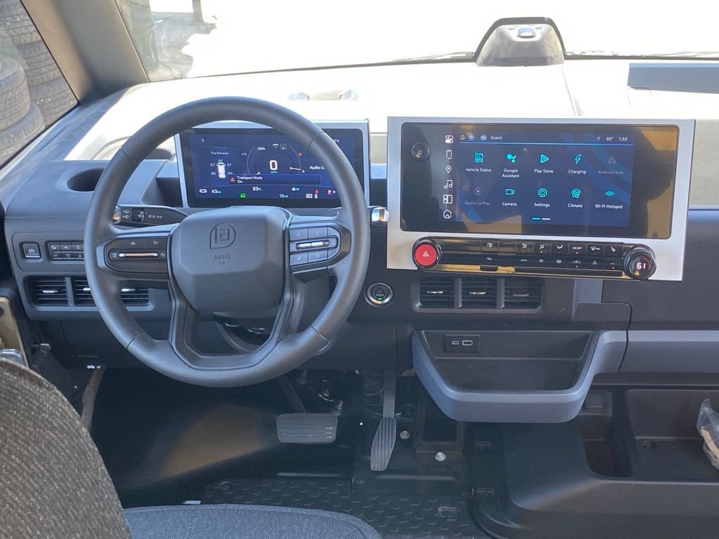 Used 2024 Chevrolet Brightdrop 400 w/ Commercial Equipment Package AWD/4WD image 24