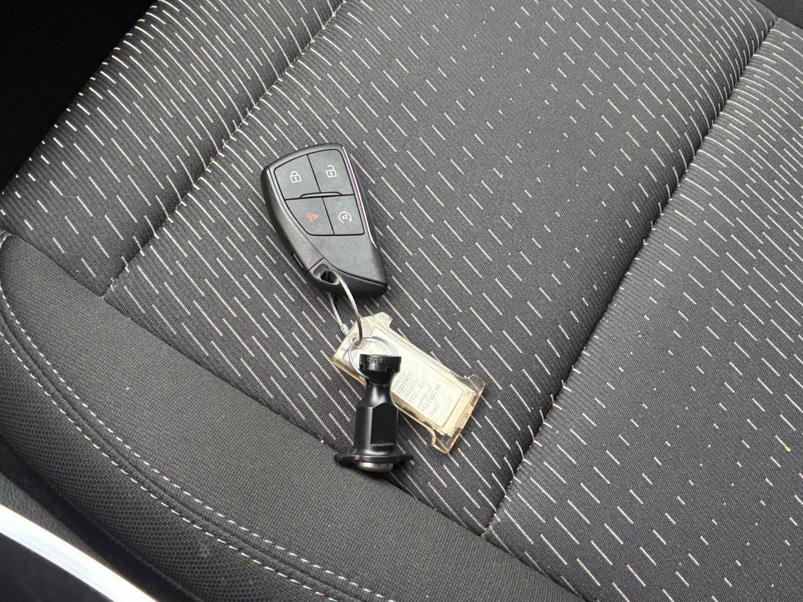 Used 2025 Chevrolet Equinox LT FWD image 18