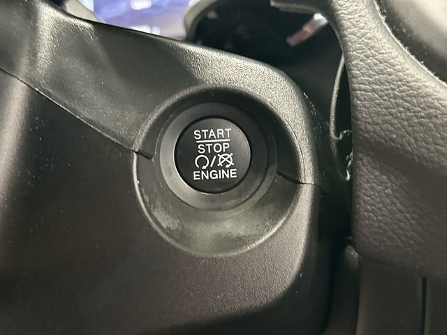 Used 2018 Jeep Compass Latitude w/ Popular Equipment Group AWD/4WD image 10