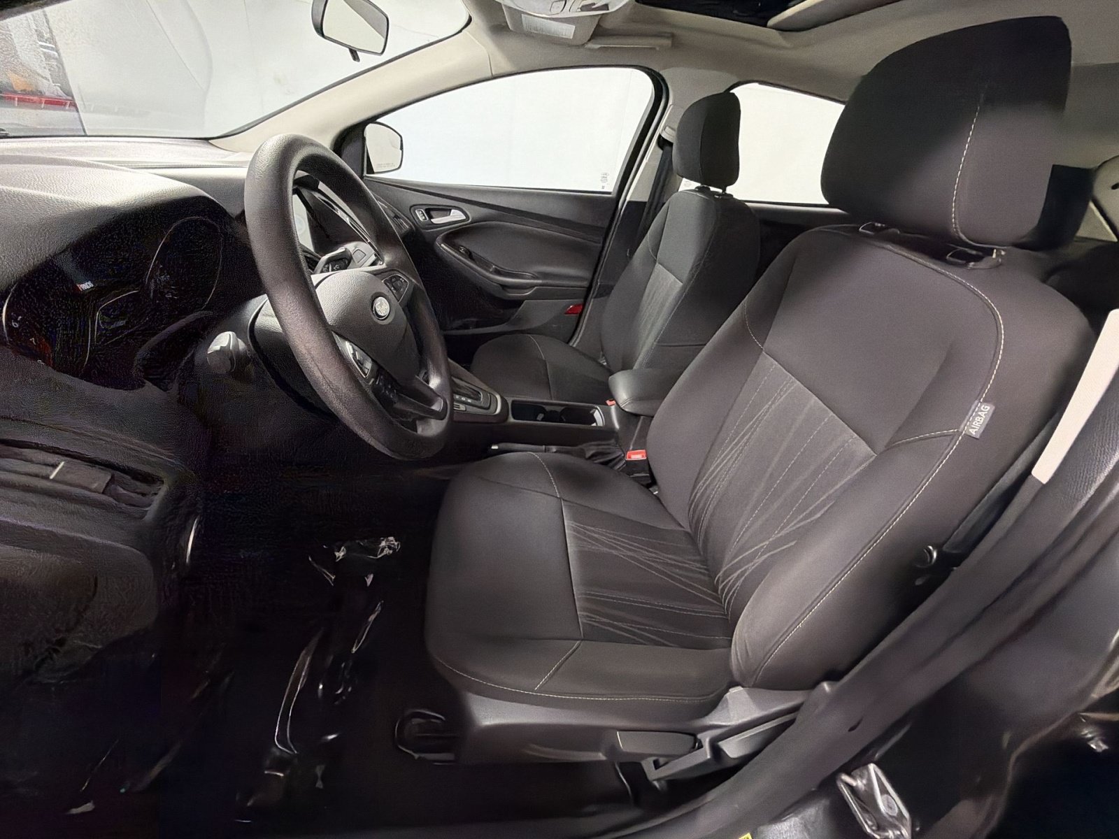 Used 2018 Ford Focus SEL FWD image 13