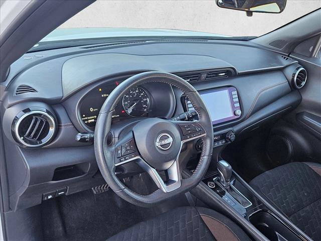 Used 2024 Nissan Kicks SR image 10