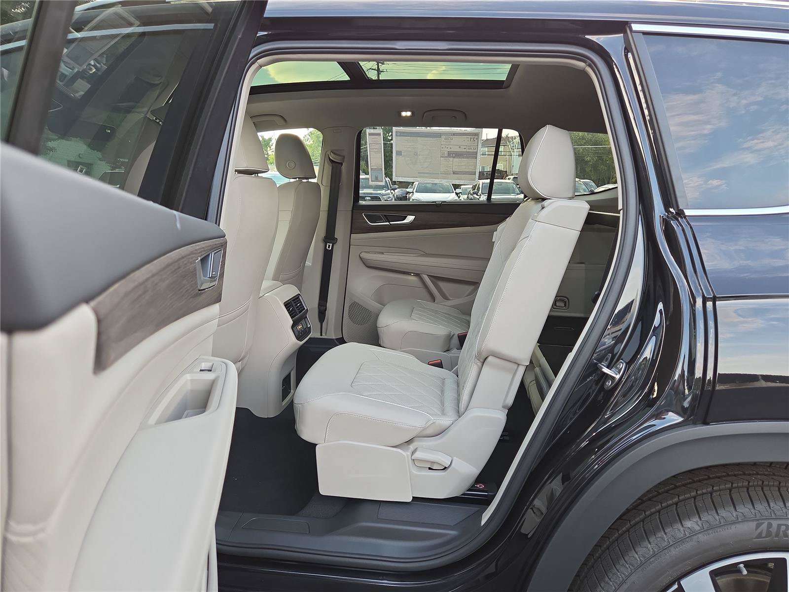 New 2026 Volkswagen Atlas SEL Premium R-Line AWD/4WD image 22