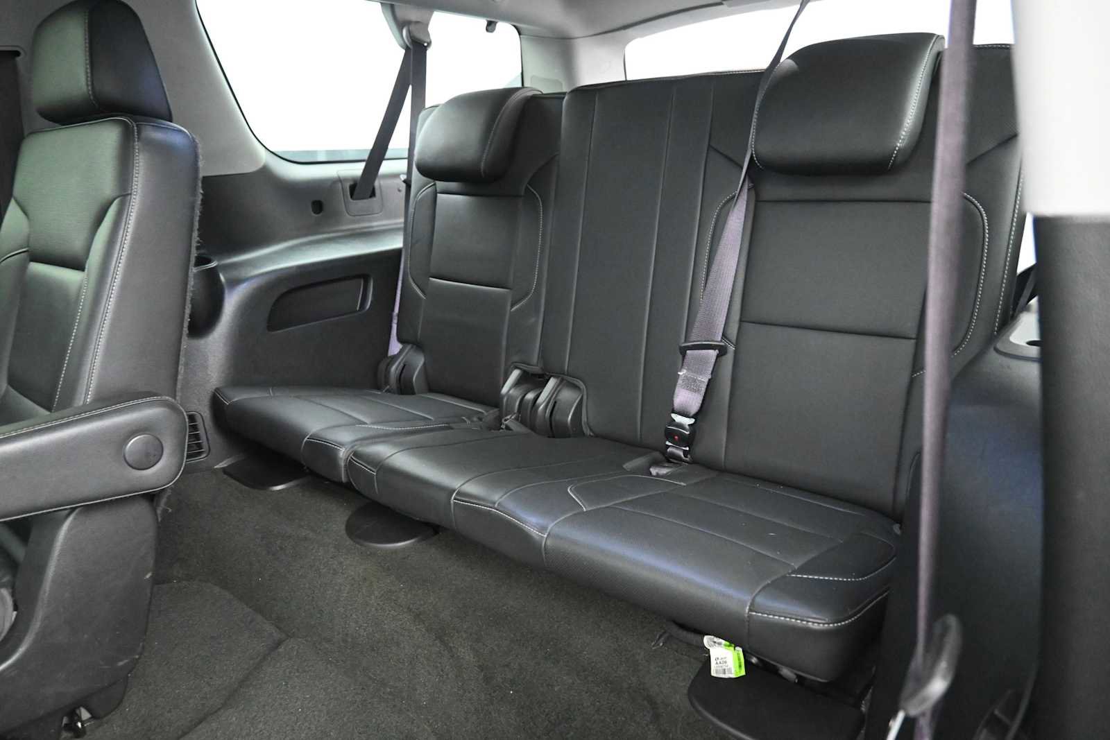 Used 2017 Chevrolet Suburban Premier AWD/4WD image 15