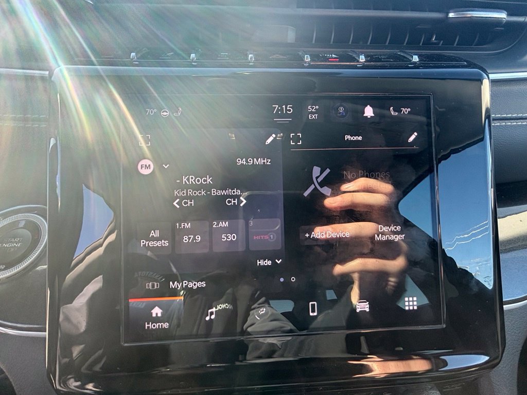 Used 2022 Jeep Grand Cherokee Laredo w/ Luxury Tech Group I AWD/4WD image 22