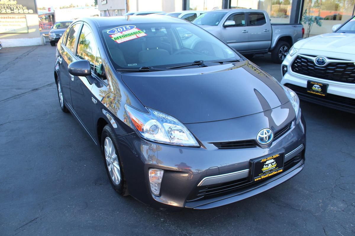 Used 2015 Toyota Prius Prime Plug-In Hybrid FWD image 8