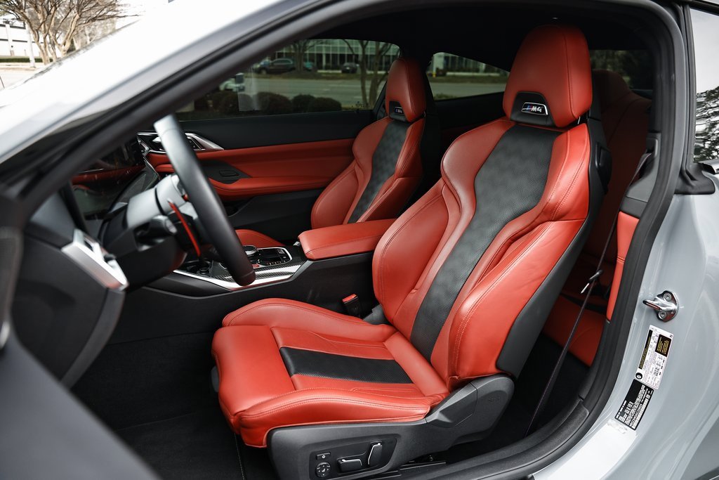 Certified 2025 BMW M4 Competition w/ Executive Package image 23