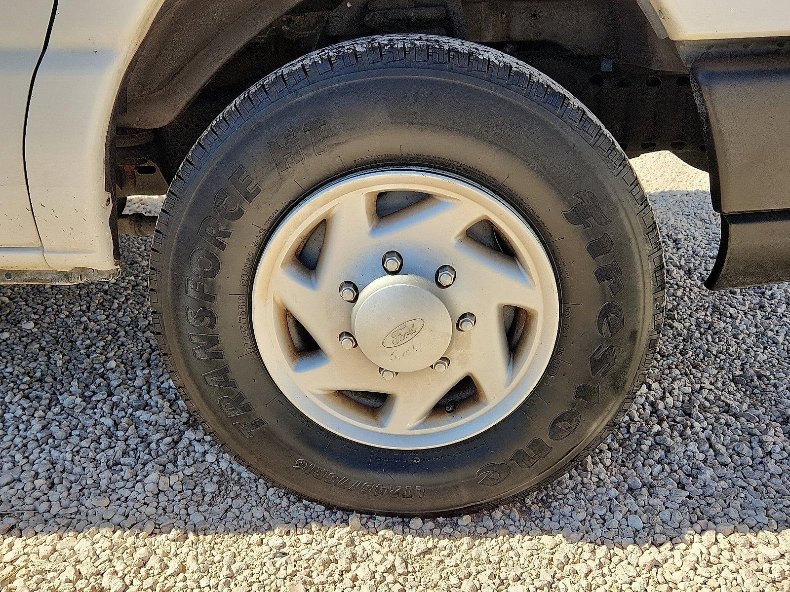 Used 2008 Ford E-250 and Econoline 250 RWD image 7