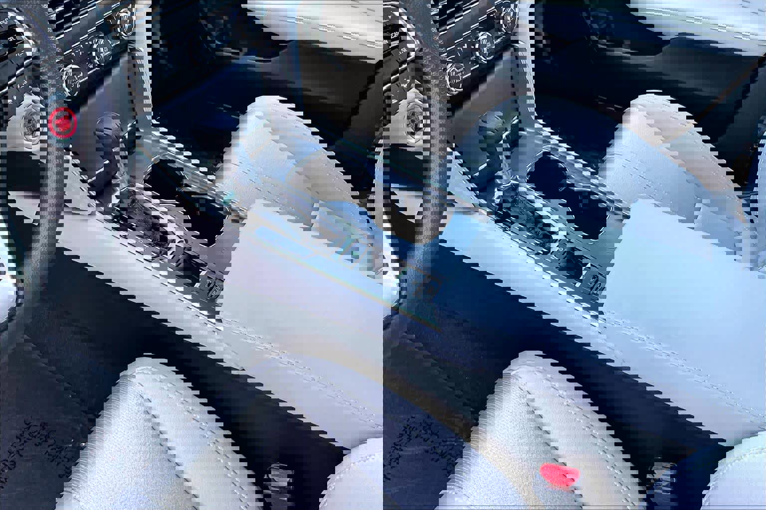 Used 2018 Honda Accord EX image 17