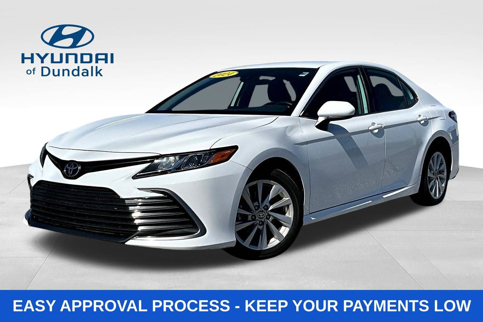 Used 2024 Toyota Camry LE image 1