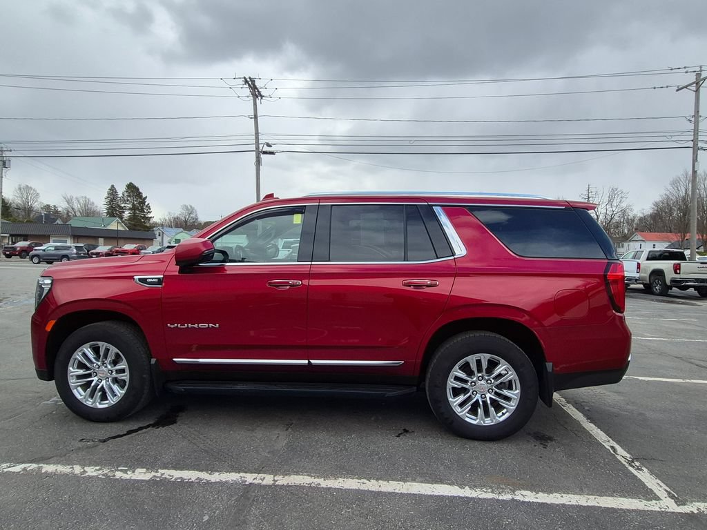Certified 2021 GMC Yukon SLT w/ SLT Luxury Package AWD/4WD image 9