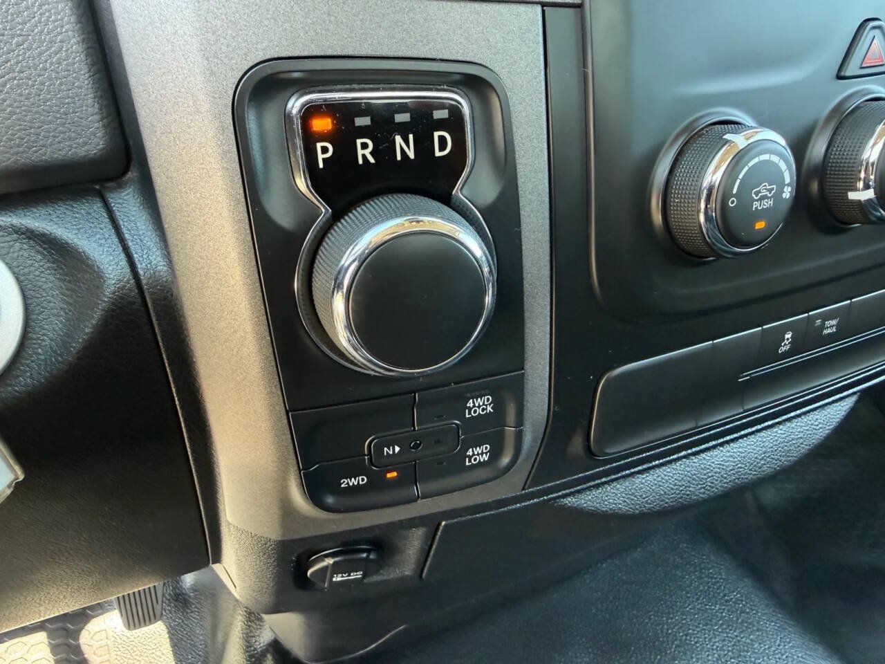 Used 2018 RAM 1500 Express AWD/4WD image 11