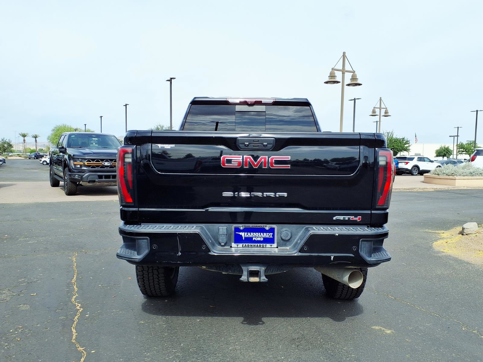Used 2024 GMC Sierra 2500 AT4 w/ AT4 Premium Plus Package AWD/4WD image 5