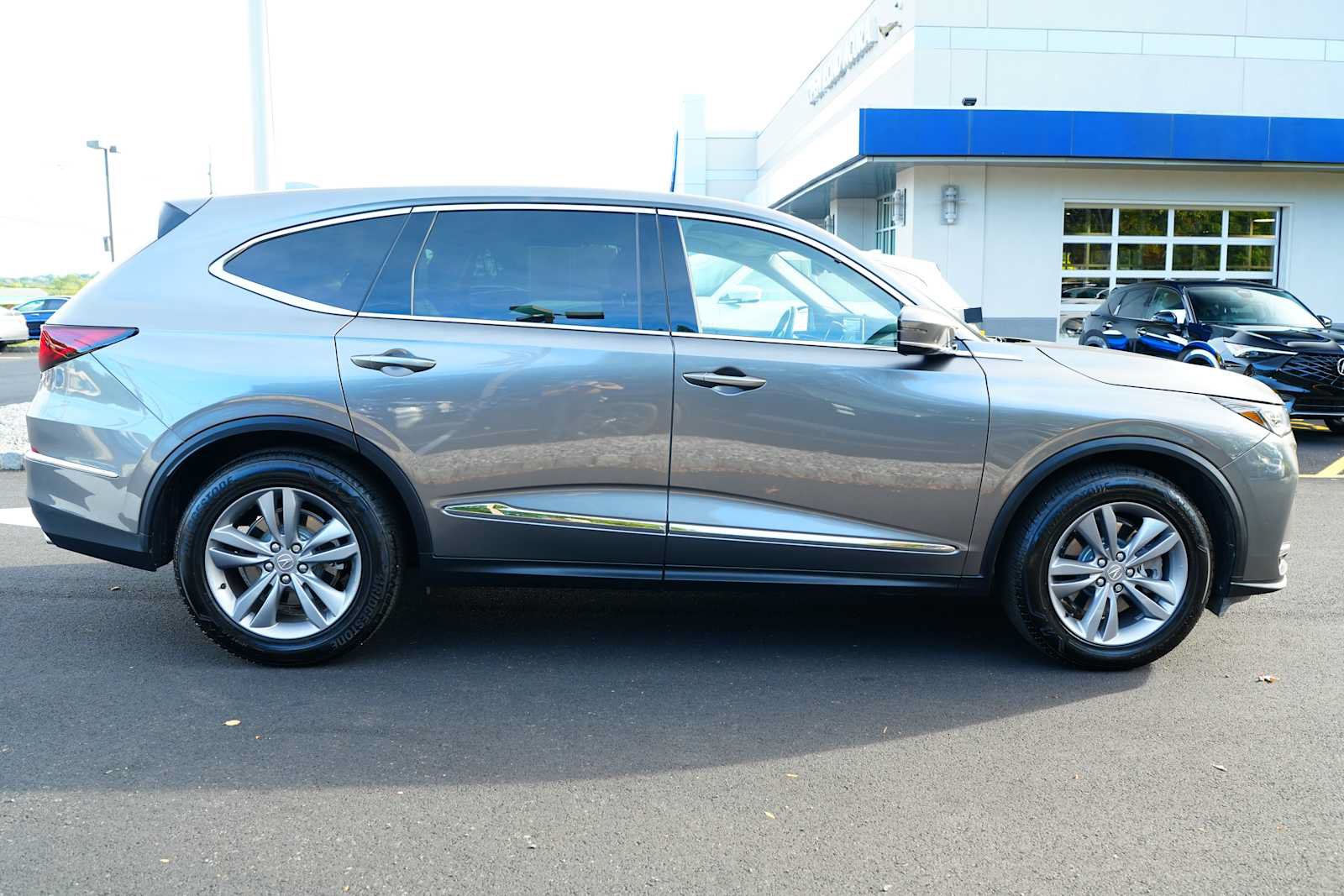 Used 2026 Acura MDX SH-AWD image 8