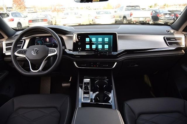 New 2026 Volkswagen Atlas Cross Sport SE image 7