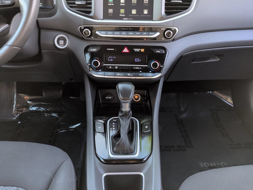 Used 2017 Hyundai Ioniq SEL FWD image 16