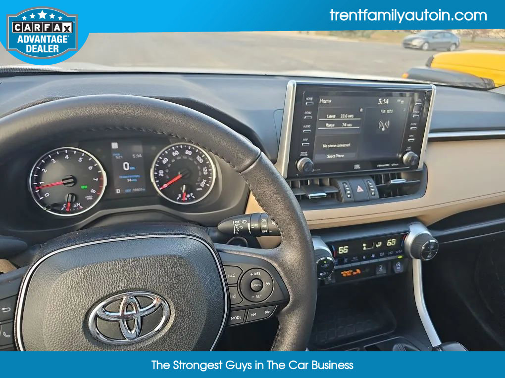 Used 2021 Toyota RAV4 XLE Premium image 57