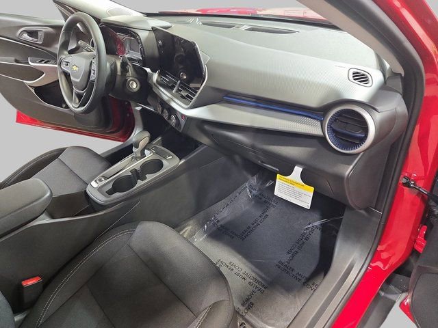 New 2026 Chevrolet Trax LS w/ LS Convenience Package FWD image 10