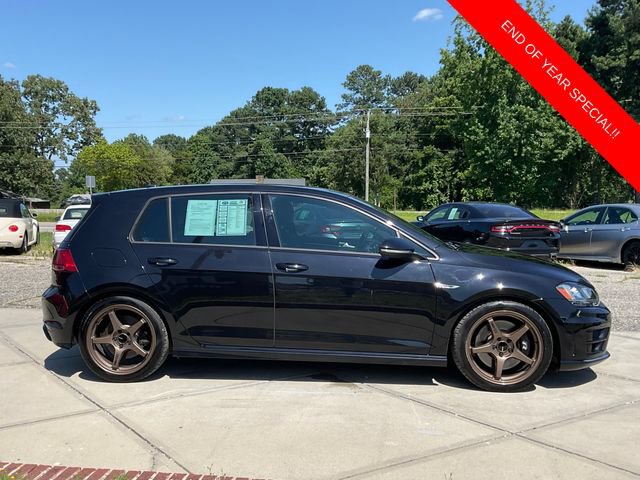 Used 2017 Volkswagen Golf R 4-Door image 8