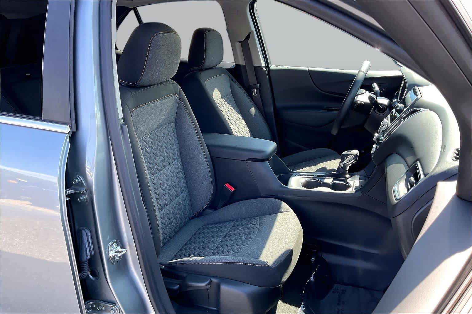 Used 2024 Chevrolet Equinox LT FWD image 8