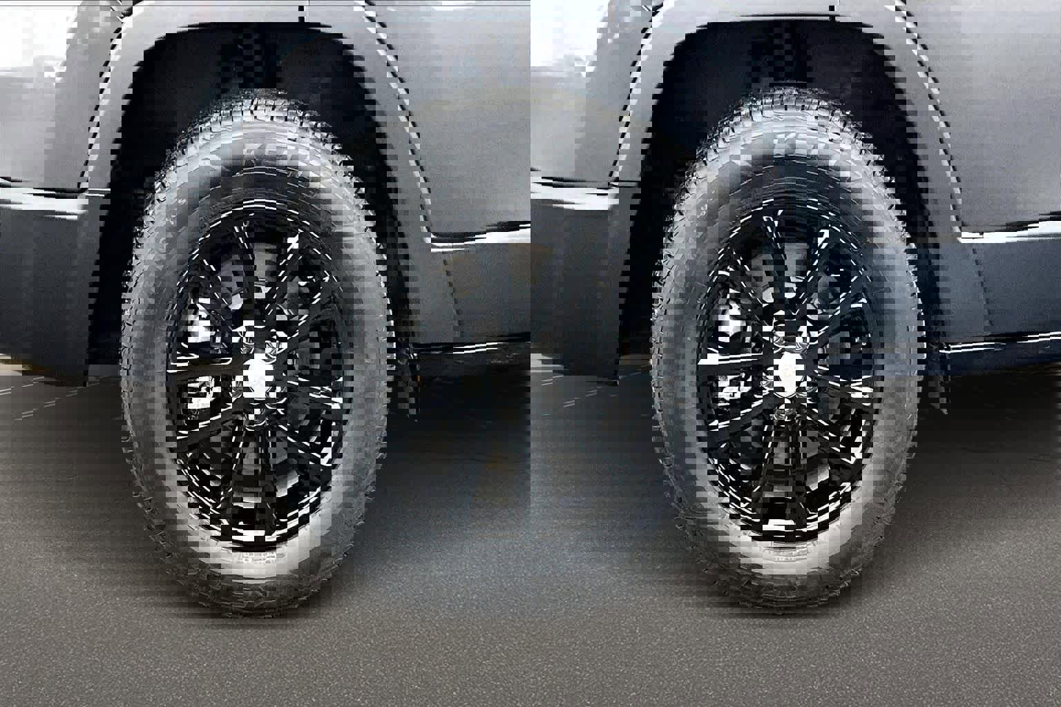 Used 2022 Jeep Cherokee Latitude Lux w/ Sun & Sound Group image 37