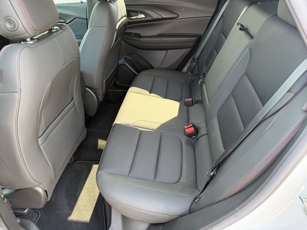 Used 2023 Chevrolet TrailBlazer RS w/ Sun and Liftgate Package AWD/4WD image 11