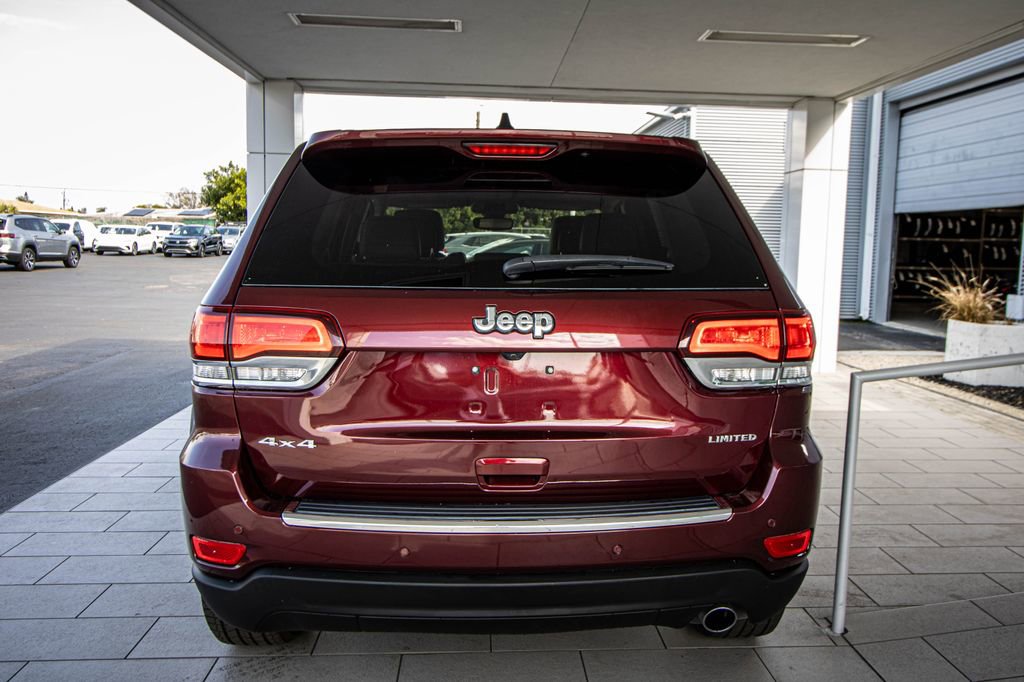 Used 2020 Jeep Grand Cherokee Limited image 15