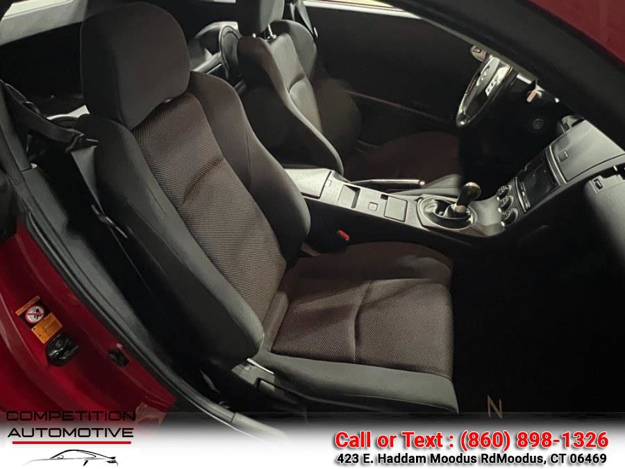 Used 2004 Nissan 350Z Enthusiast w/ Cargo Convenience Pkg image 12