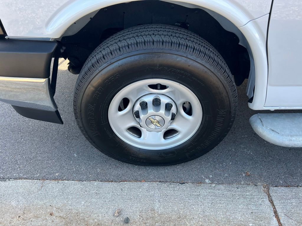 Used 2024 Chevrolet Express 2500 w/ Driver Convenience Package image 13