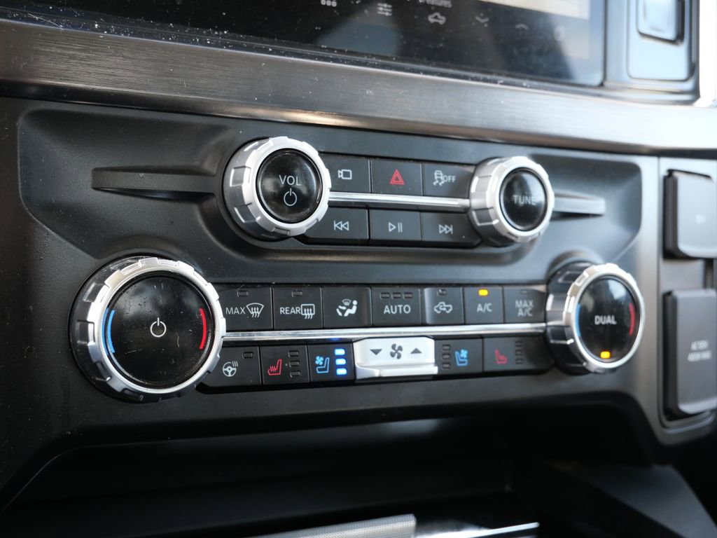 Used 2025 Ford F250 Lariat w/ FX4 Off-Road Package AWD/4WD image 24