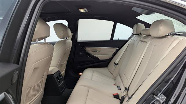 Used 2016 BMW 340i xDrive Sedan AWD/4WD image 17