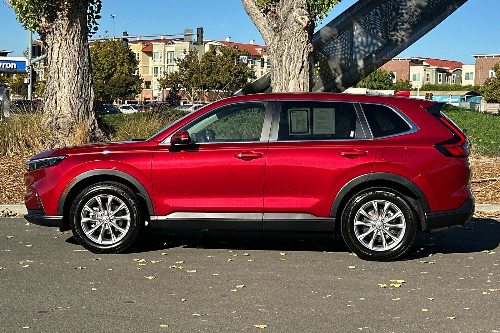 Used 2025 Honda CR-V EX image 7