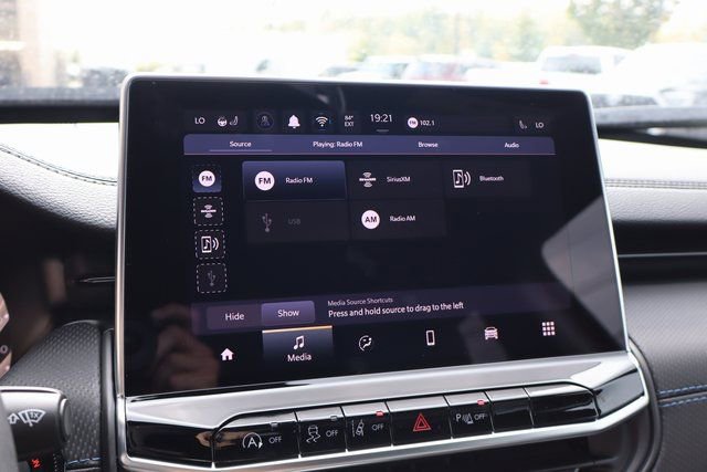 New 2026 Jeep Compass Limited image 19