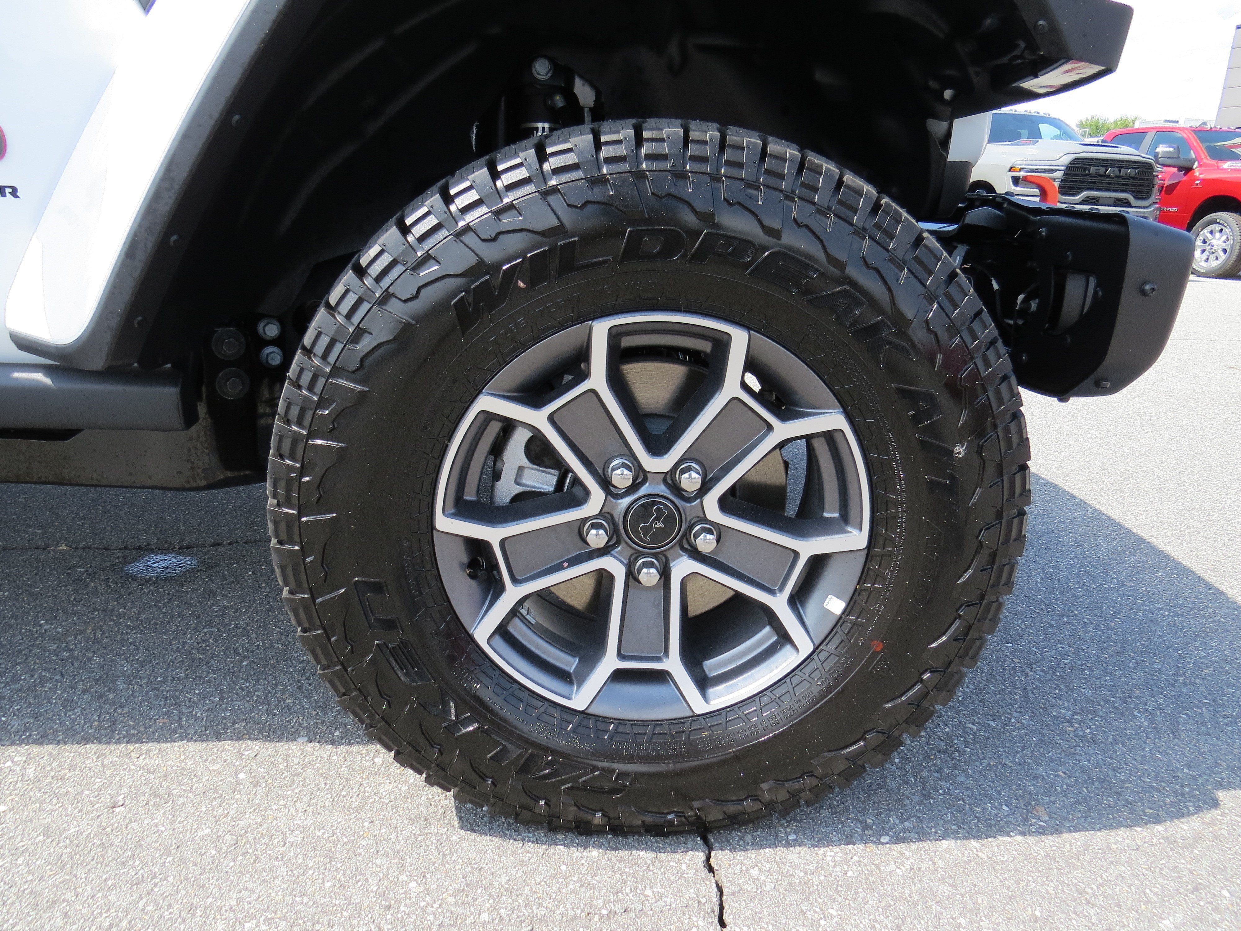 New 2026 Jeep Gladiator Mojave AWD/4WD image 10