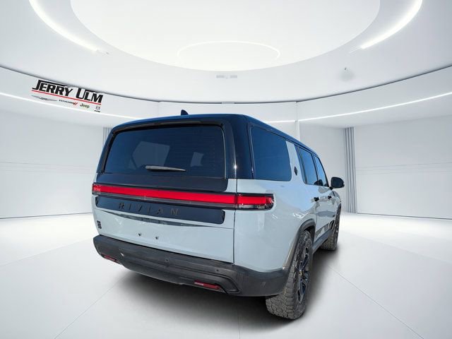 Used 2024 Rivian R1S Adventure image 3