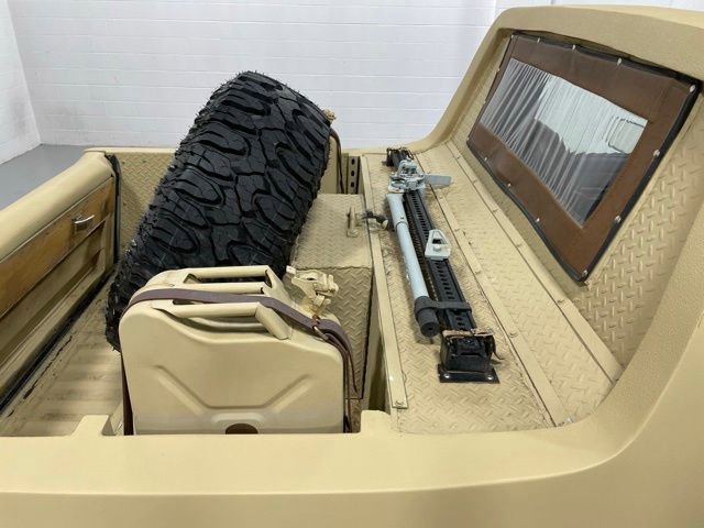 Used 1989 Ford Bronco Custom image 17