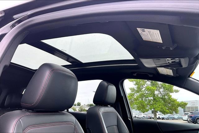 Used 2022 Chevrolet Equinox RS FWD image 26