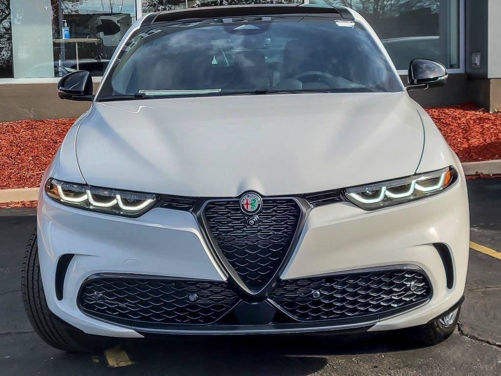 New 2025 Alfa Romeo Tonale w/ Active Assist Package AWD/4WD image 4