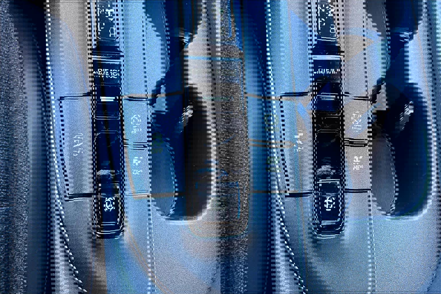 Used 2023 Toyota Crown XLE image 34