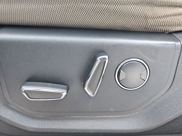 Used 2015 Ford F150 XLT w/ Equipment Group 302A Luxury image 26