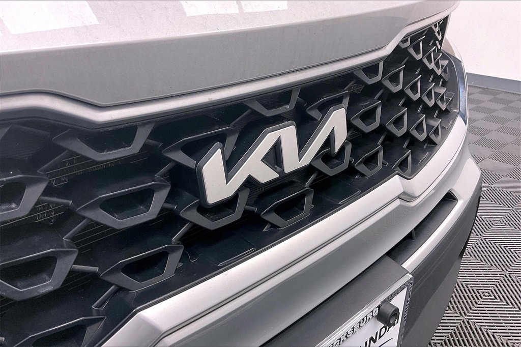 Used 2022 Kia Sorento LX image 29