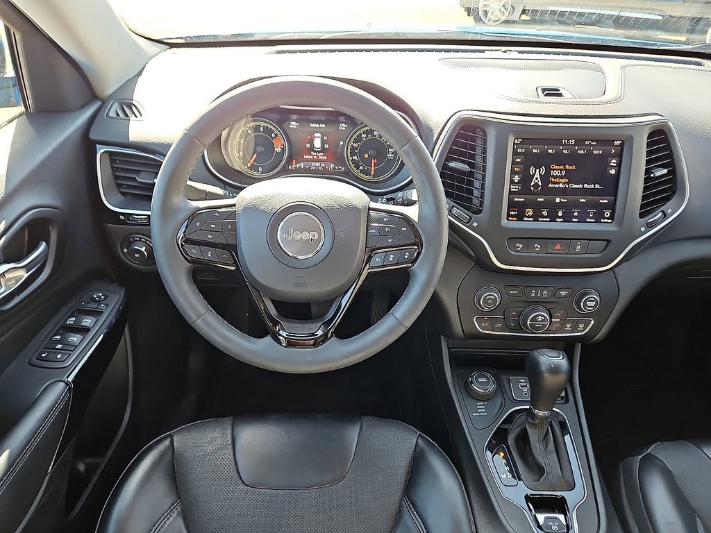 Used 2023 Jeep Cherokee Altitude Lux image 10