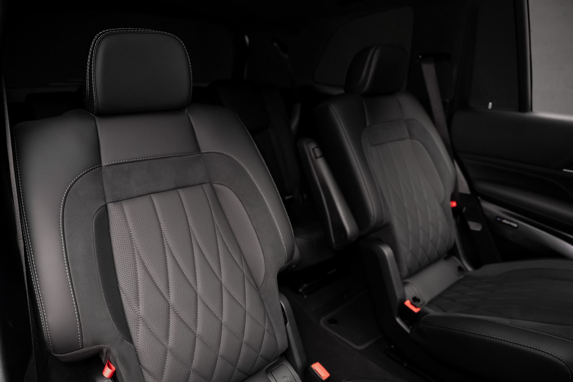 Used 2024 Mercedes-Benz GLS 63 AMG 4MATIC w/ AMG Night Package image 72