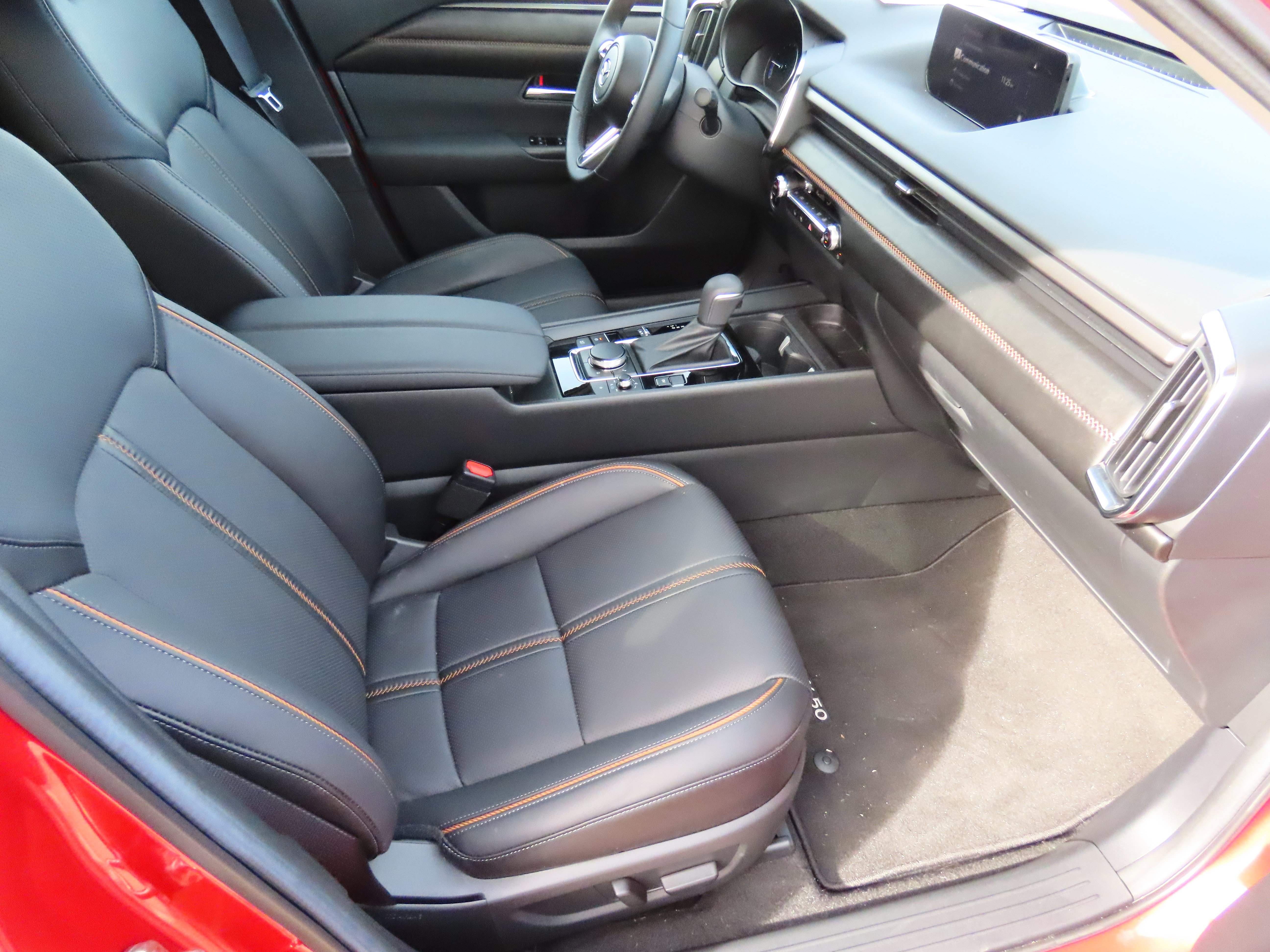 Used 2025 MAZDA CX-50 2.5 Hybrid w/ Premium Plus Pkg image 11