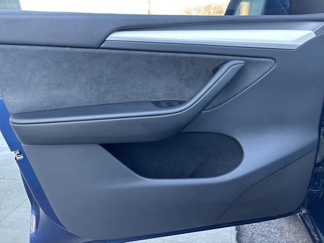 Used 2023 Tesla Model Y Long Range image 21