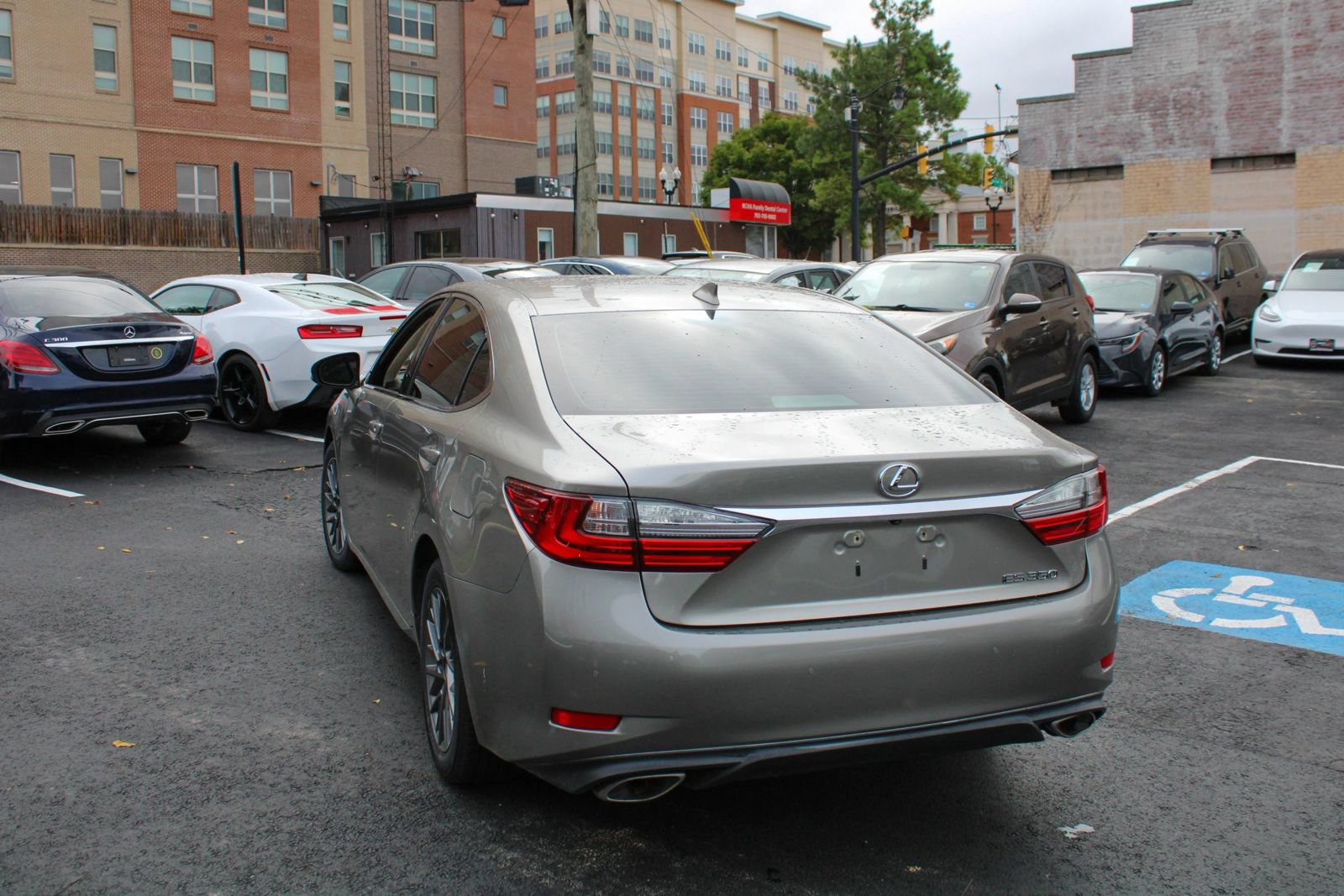 Used 2018 Lexus ES 350 w/ Navigation System Package FWD image 6
