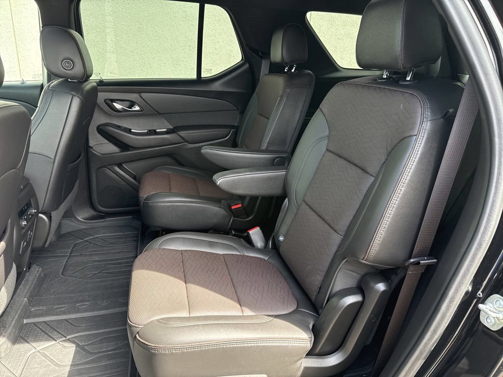 Used 2023 Chevrolet Traverse High Country AWD/4WD image 25