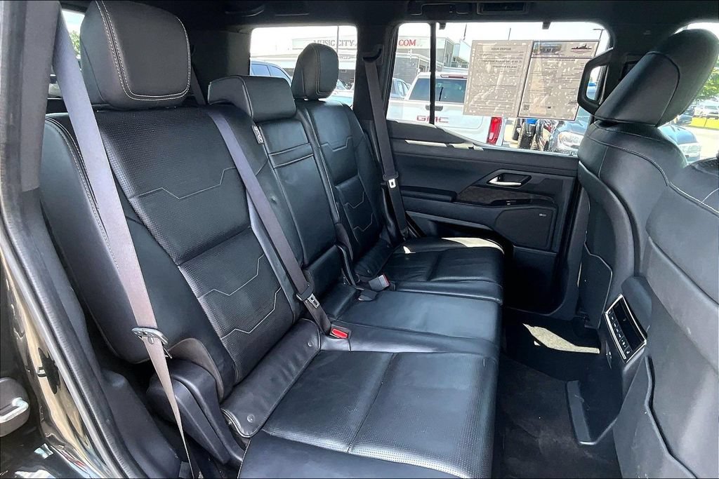 Used 2024 Lexus GX 550 w/ Cold Area Package AWD/4WD image 27
