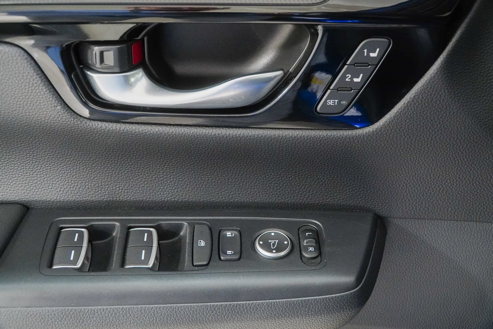 Used 2023 Honda CR-V EX-L image 19